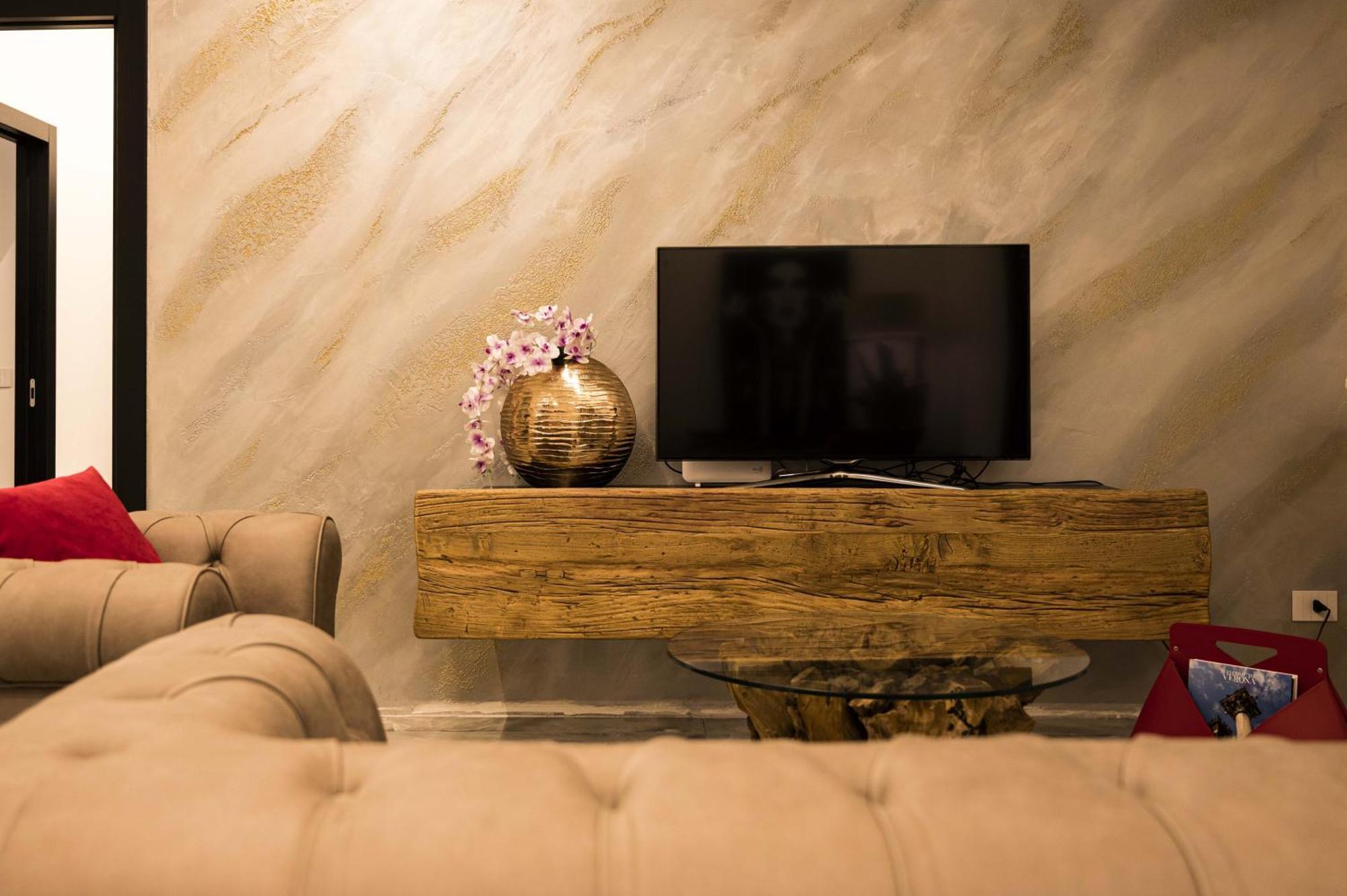 Panvinio 25 Apartment - Royal Welcome Верона Екстер'єр фото